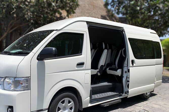 CFC Approved Private Airport Transfer - Nadi Airport to Denarau - The optional supermarket stop that makes arrivals easier