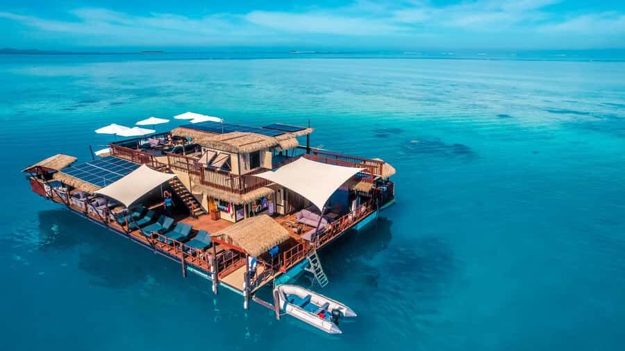 Denarau: Seventh Heaven Floating Bar Day Trip - Once you arrive: freshwater showers, clean bathrooms, and lounge time