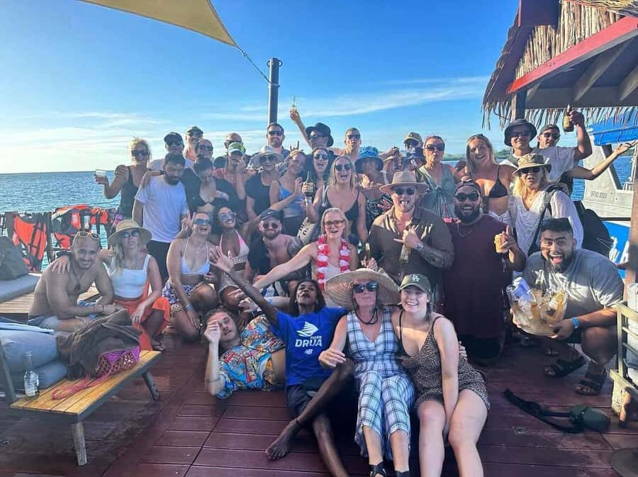 Denarau: Seventh Heaven Floating Bar Day Trip - Music, swimming, and the floating-platform rhythm
