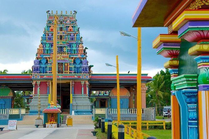 Discover Nadi Tour - The first stop: Sri Siva Subramaniya Temple in Nadi