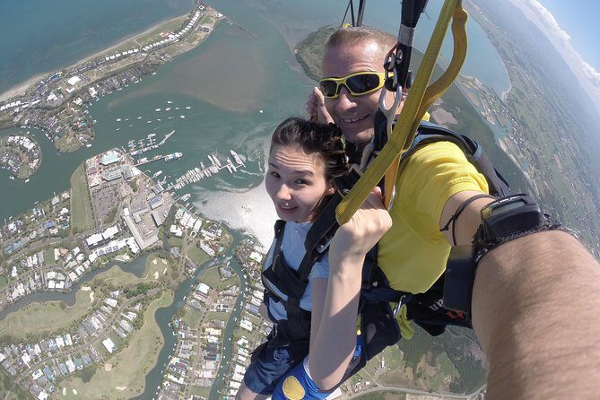 Extreme 12000ft Tandem Jump (45 seconds free fall) - 12,000 feet: what your freefall experience is really about