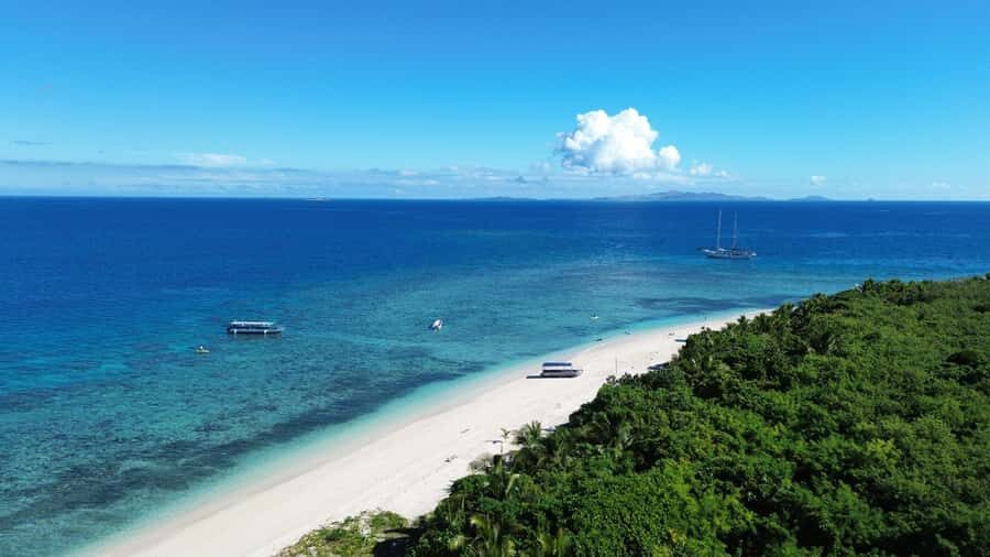 Fiji: Captain Cook Cruises - Island & Reef Day Trip - Weather and sea conditions: what to plan for