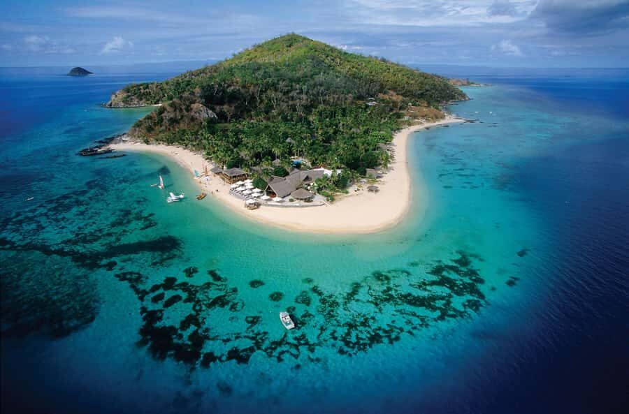 Fiji: Castaway Island Resort Day Cruise with Lunch - The catamaran ride: comfort, air-conditioning, and real island views