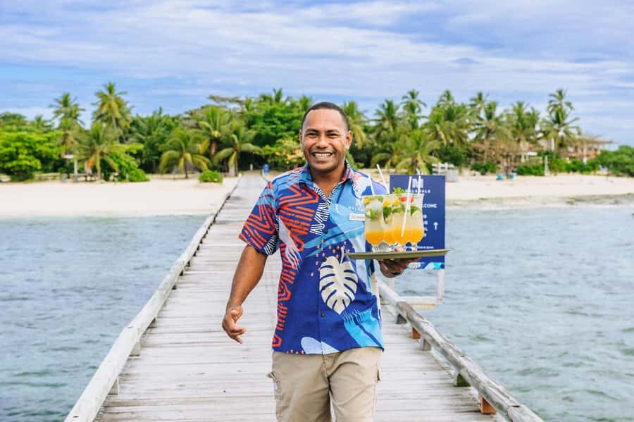 Fiji: Malamala Beach Club Private Island Day Pass & Transfer - Food and drinks: when “included” ends and your bill begins