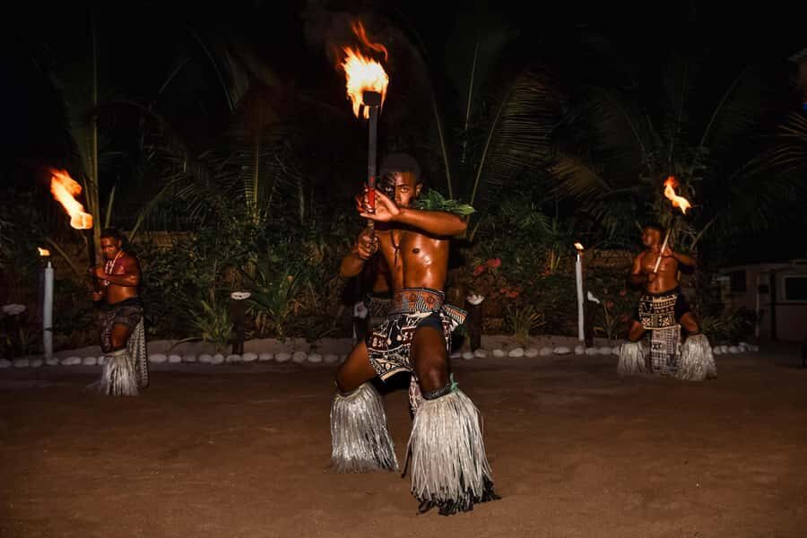 Fiji: Sunset Cruise with Dinner and Fire Show - Tips to make it smoother on the ground