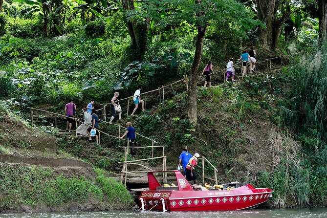 Jet Boat Safari on the Sigatoka River - Morning pickup in Sigatoka and the short cave stop