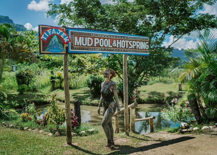 Nadi: Garden Village Hot Spring & Temple Highlights Tour - Sri Siva Subramaniya Swami Temple and Tappoo craft stops