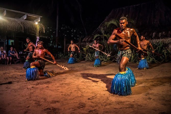 Robinson Crusoe Sunset Cruise Including Dinner, Cultural Show & Transfers - Who this cruise suits best (and who should rethink it)