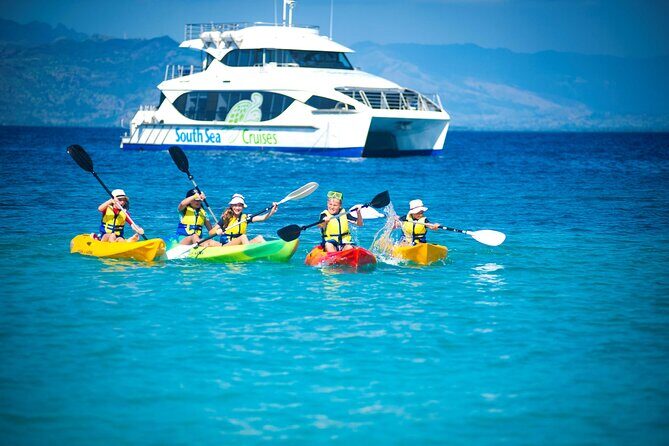South Sea Island Combo Trip with Lunch & Drinks - 3.5 hours on South Sea Island: beaches, snorkeling gear, and the semi-submersible