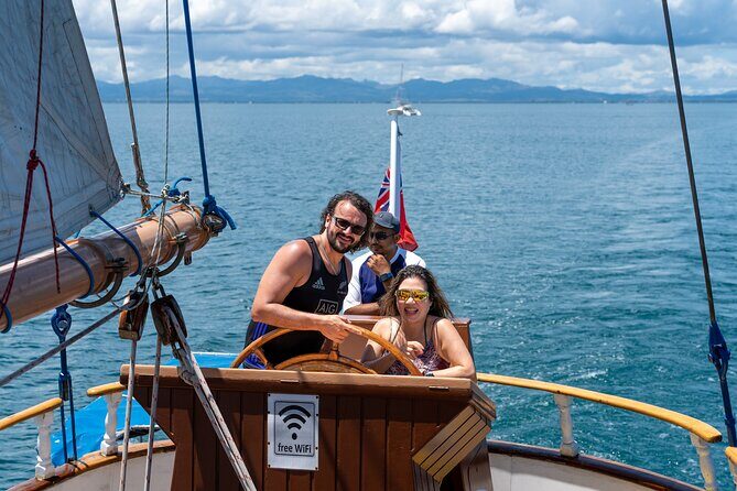 Whale's Tale Day Cruise from Port Denarau - The private uninhabited island: what “paradise” feels like on the ground